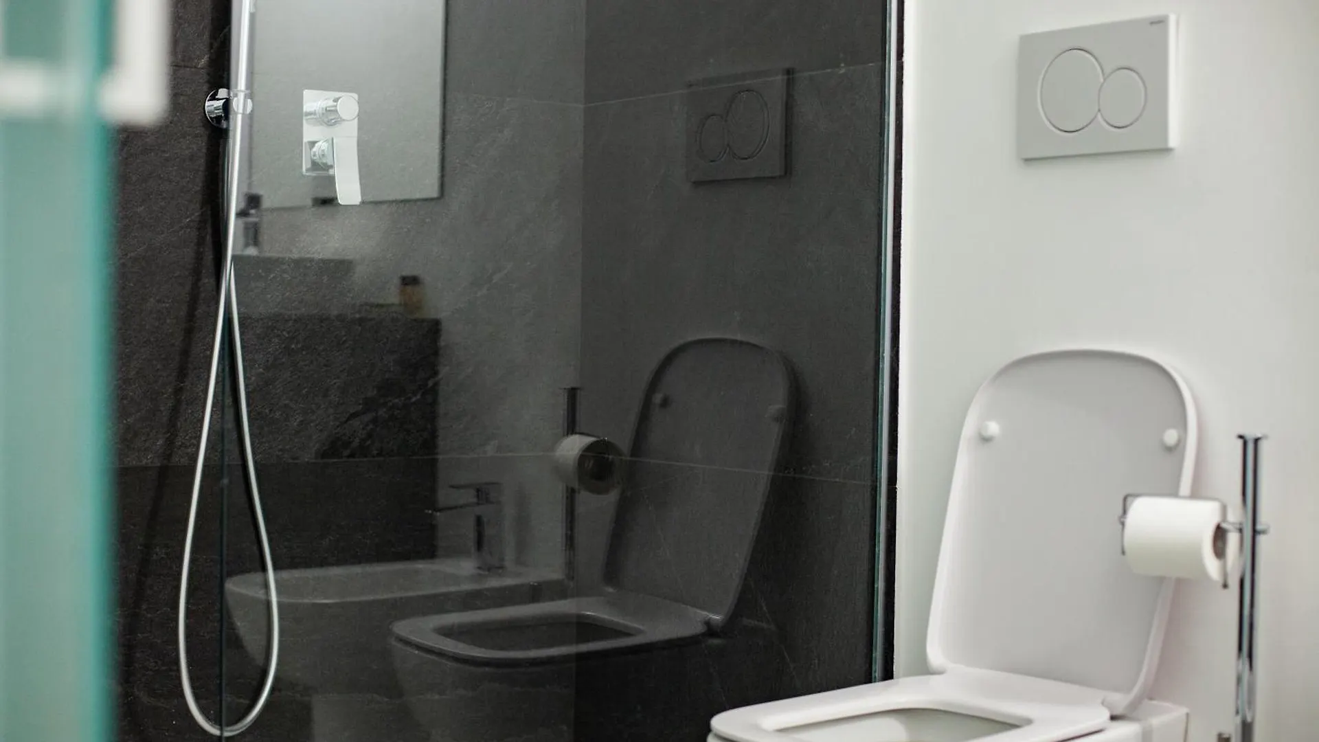Design & Luxury With Garden In San Senatore Mediolan