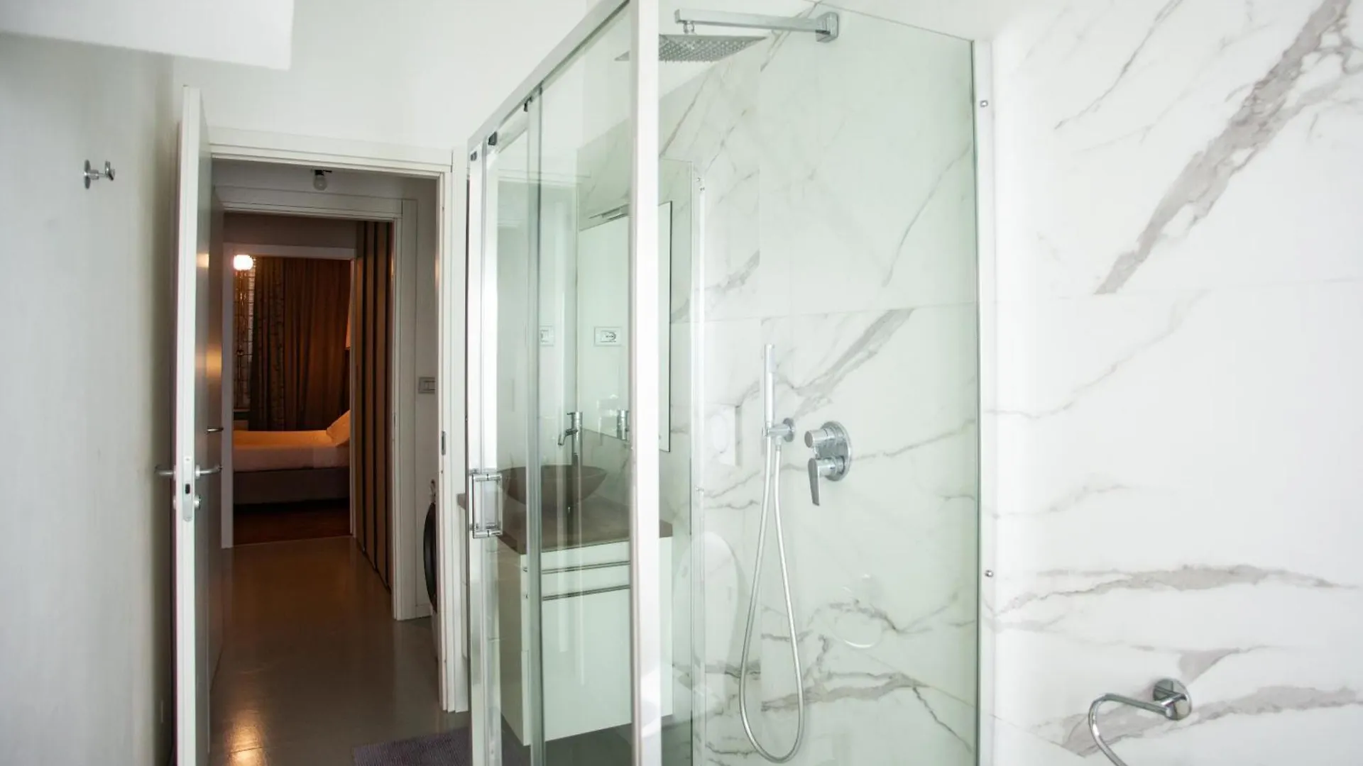 Design & Luxury With Garden In San Senatore Milán 0*,  Italia